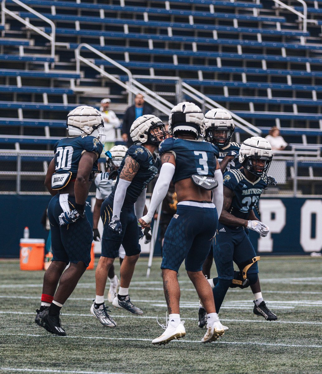 FIUFootball's tweet photo. Daily deposits ✅ https://t.co/fbjlkWapZv