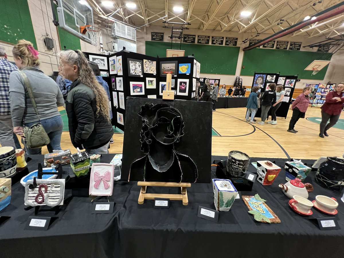 Artessy 2024 was a huge success! Shout out to our @CharihoRegional art and music educators, our student artists, performers, and volunteers who made this such a spectacular event! The talent was incredible!! #celebratethearts @RIDeptEd @Michael_Comella @spw_arts @DanaThomasHall