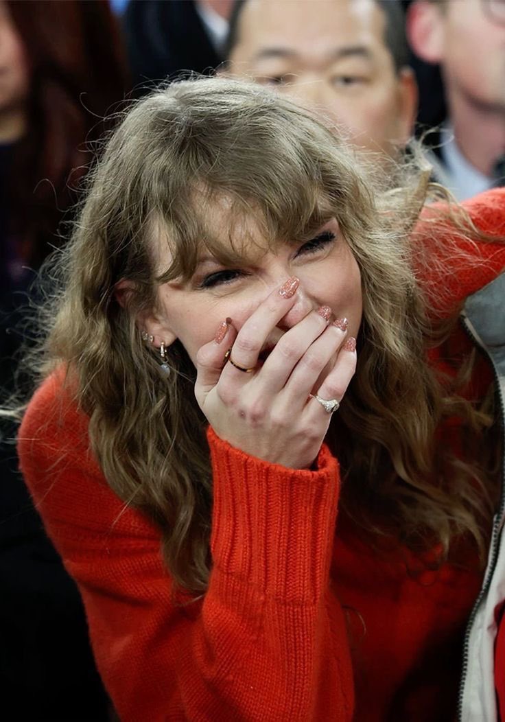 soitfckingoes13's tweet photo. taylor swift albums as cell organelles: a very important thread 🧵 https://t.co/awAVLq6lDU