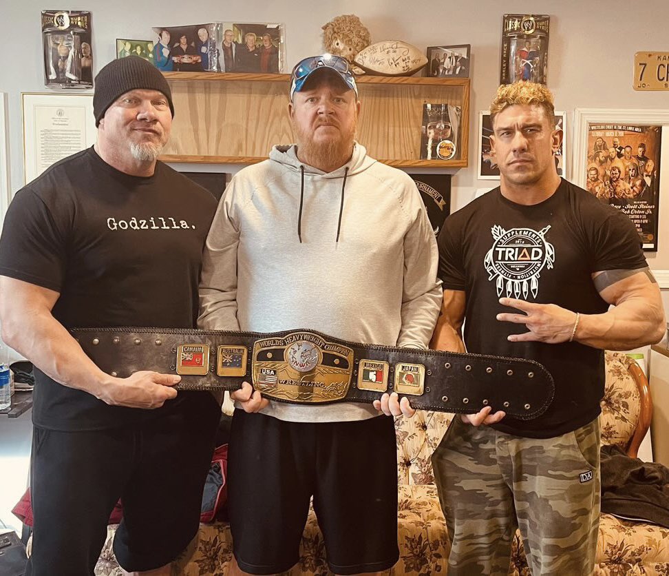 Just a few Champs posing with the original Championship of the Greatest Wrestler On God’s Green Earth before a sold out WLW Night Of Champions. @TheJaxDane @TheRealTMurdoch @therealec3 @worldleaguewlw