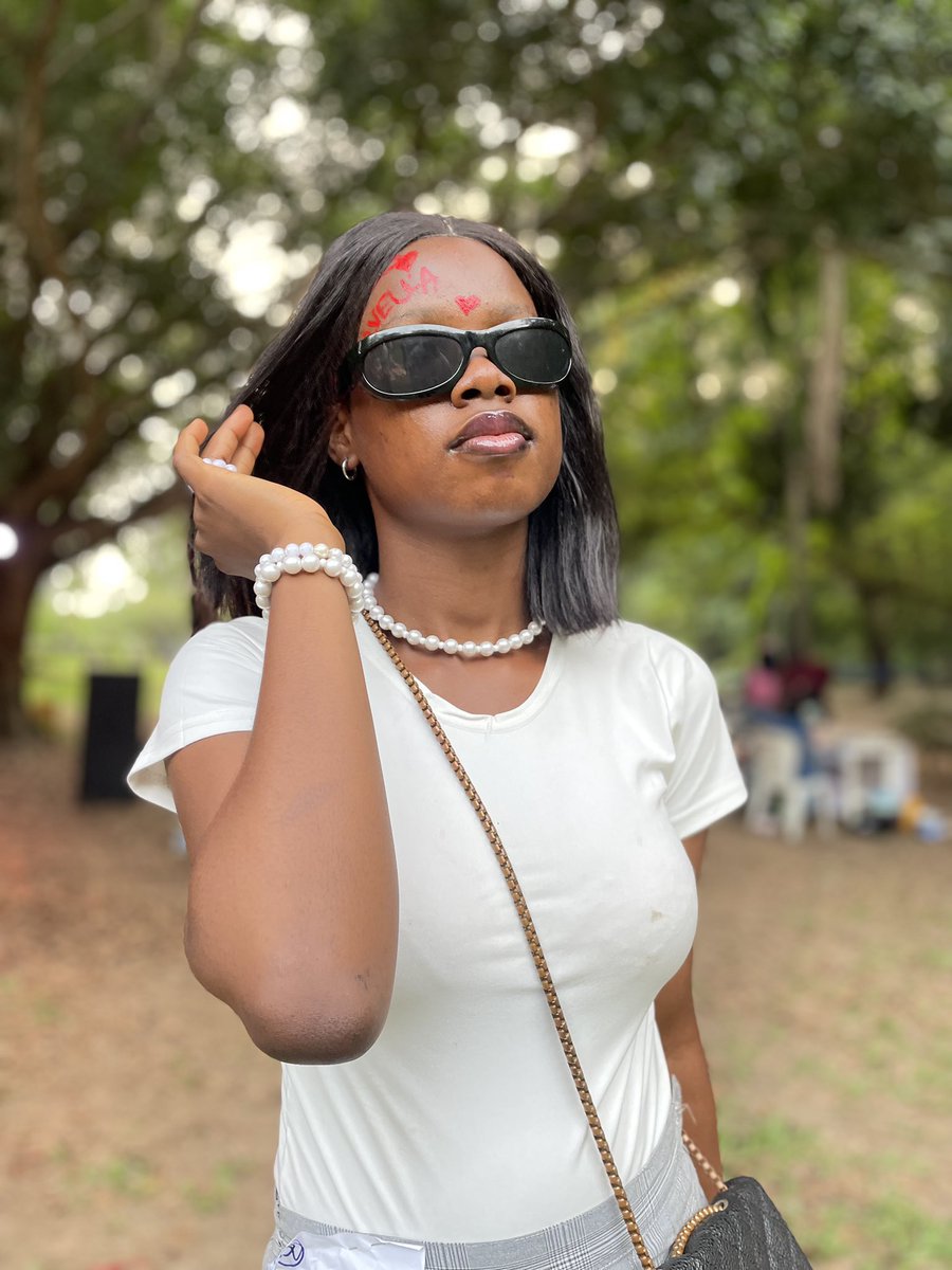 MarvellaAfrica's tweet photo. UTH was beautiful 😻 
The networking and the whole vibe was really nice 👍 
I haven’t had this much fun for a long time now .
Won a package from Niel 🥰🥹
And my outfittttttt🥰🥰
Jewelries by mee🥰. Get your bead from me
Outfit from Klashion on instagram 
@uitweeps 
@niel_blake https://t.co/tePiqNW1kr
