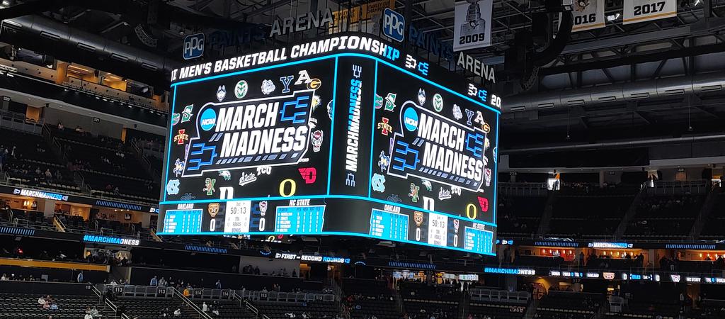 SneakinDeacon's tweet image. #MarchMadnessMBB In Pittsburgh