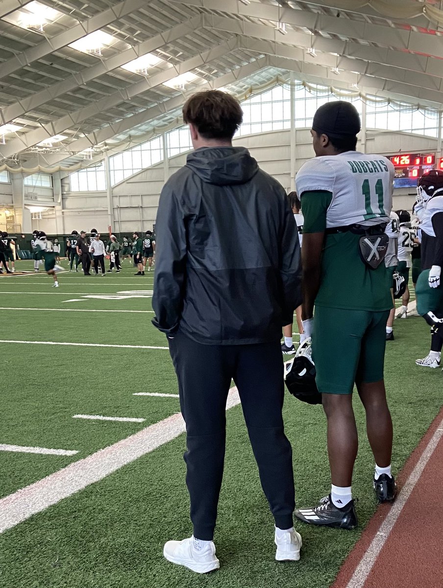 DloBirch's tweet photo. 2 Vikings @RodneyHarrisII  @VikeNation @VikeNationFB @CoachParker99 @OhioFootball Had a great time at spring practice thank you @CoachIzzy1 https://t.co/6v8dwOatfm