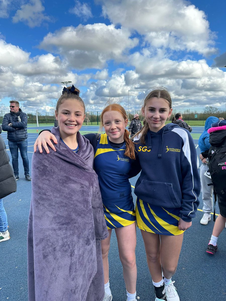 Todays Navy POM - well done girls 💙