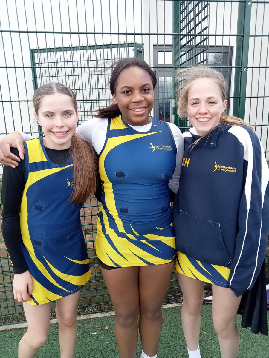 Todays gold team POM - well done girls 💙