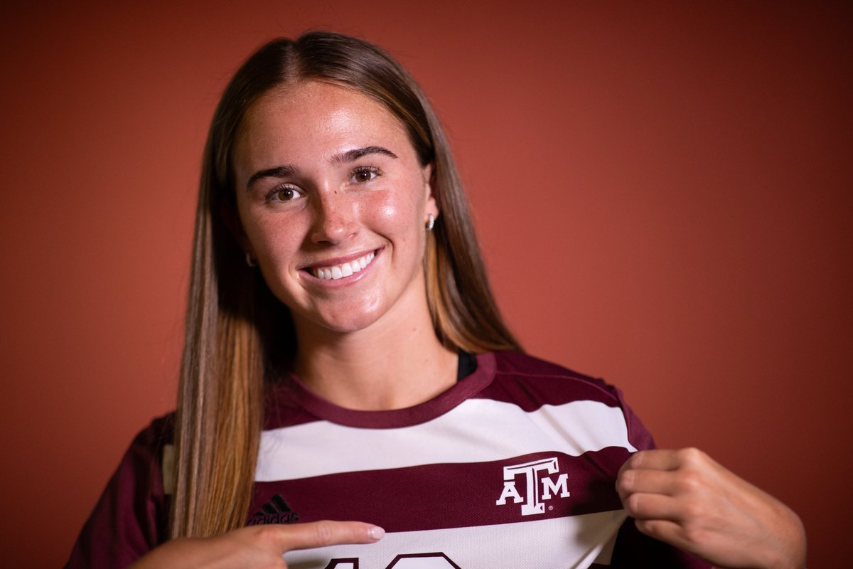 ✌️

The Aggies wrap up the twin bill with a 4-1 victory over UIW... Two goals by Shae O'Rourke and one each by @MiaPante  and @jazminew02 

#GigEm | 👍 | /#BTHOthefield