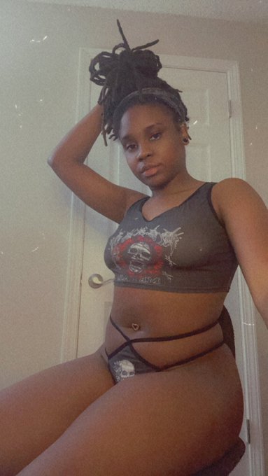 More of me https://t.co/COANnhtHte