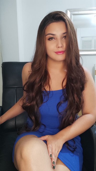 Ni&ntilde;a buena de d&iacute;a y mala de noche 🤐 https://t.co/VtB8QerJfp