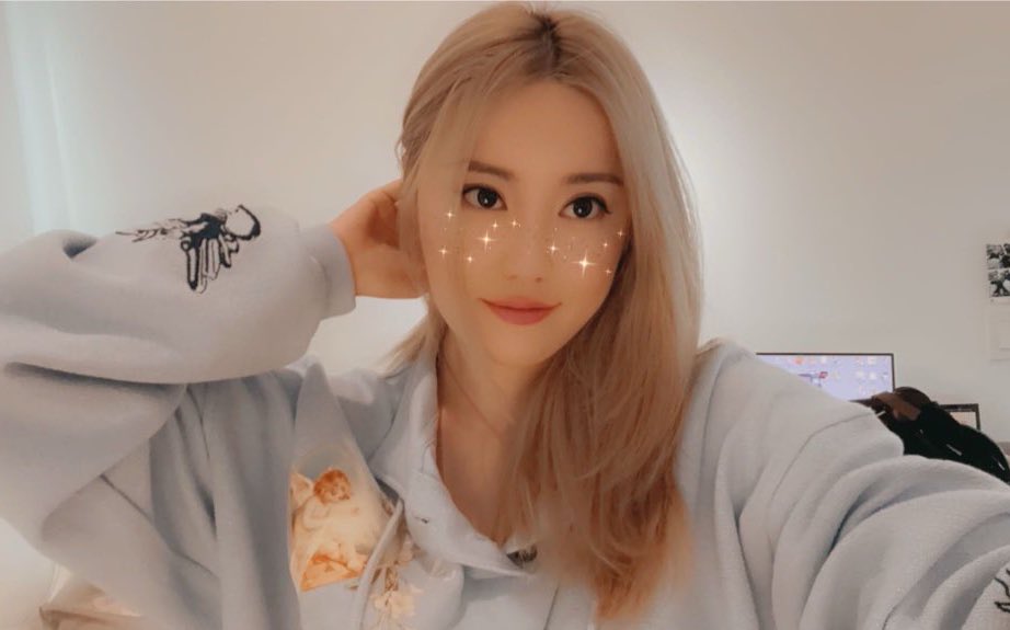 September Fooze IS LIVE 🧡 twitch.tv/angelskimi