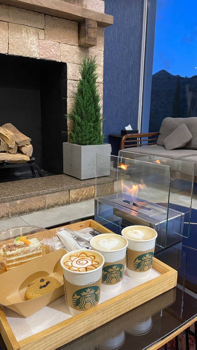 متصيد الأخطاء لم يمس الحُب قلبه
وملتمس الأعذار قد فاض قلبه حُبًا
صباحكم خير