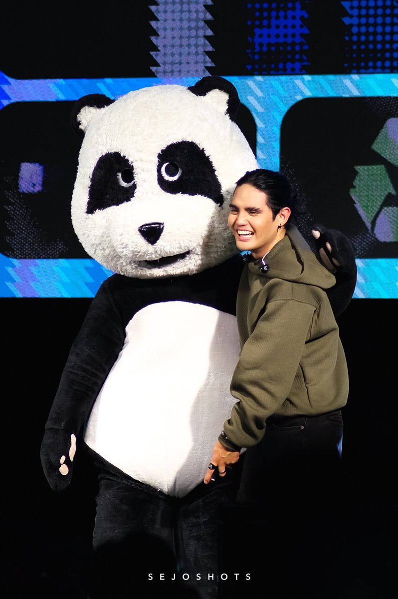 230324 | PABLO at WWF Biggest Earth Hour 2024

He’s so happy 🥹🐼

PABLO FOR EARTH HOUR
@imszmc #PABLO
#EarthHour2024
#BiggestHourForEarth