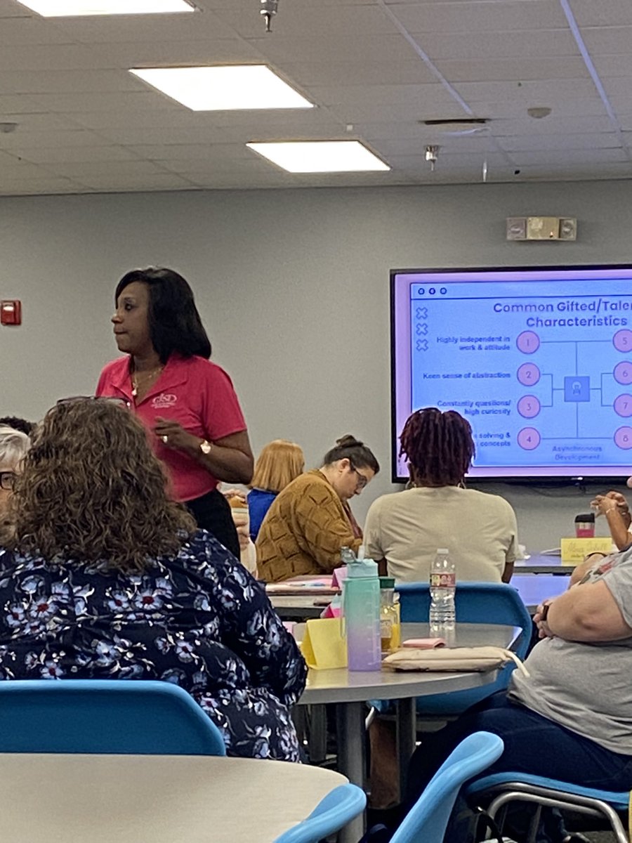 Janet Dale tweet media