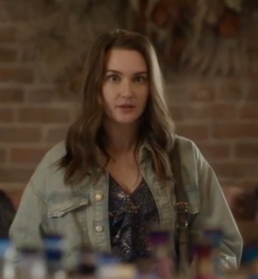 cleekers's tweet photo. Perfect representation of my reaction to seeing Kat Barrell in this role.

#ShiftingGears #KatBarrell #MakeHerMark @RealCrystalLowe https://t.co/CAIsUFkZD1