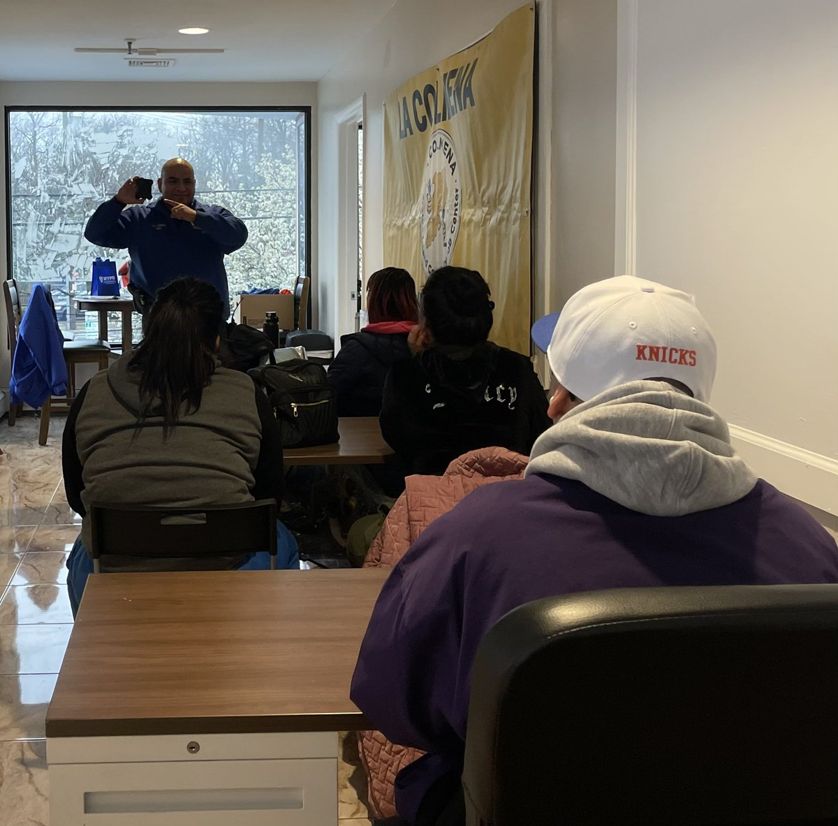 Despite the weather, our immigrant outreach unit continues serving our immigrant families — creating effective opportunities to build community trust. A special thank you to @LaColmenaNYC for hosting our safety tips workshop. Together we can build strong communities for everyone.