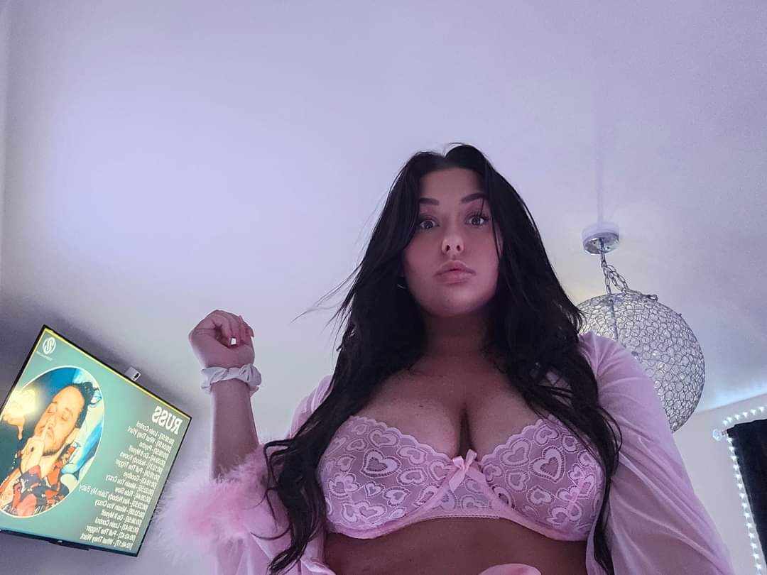hannahrainee69's tweet photo. https://t.co/0b79twUkp3 https://t.co/n4nyrzjsPB