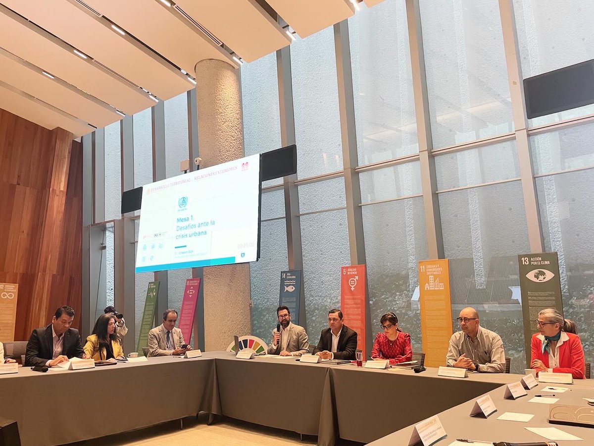 EdgarRoen's tweet photo. Territorios en transformación. Reflexiones y experiencias, en @infonavitoficial #Infonavit Agradecido con Lic. Palacios Moreno de @SEDATU_mx al equipo @SRE_mx por la invitación
•
@PhDHIZ @ernestovaldesa @ONUHabitatMex @ONUMX @coparmexnacional #comisionnacionalviviendacoparmex https://t.co/jwExMvkpyA