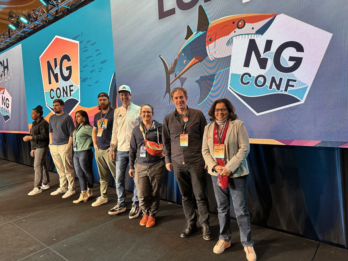 joshi_joshi2's tweet image. It feels so nice when you are called on stage as “Distinguished Contributor “ to NgConf2024 . #ngConf2024 #ngConf #ngGirls