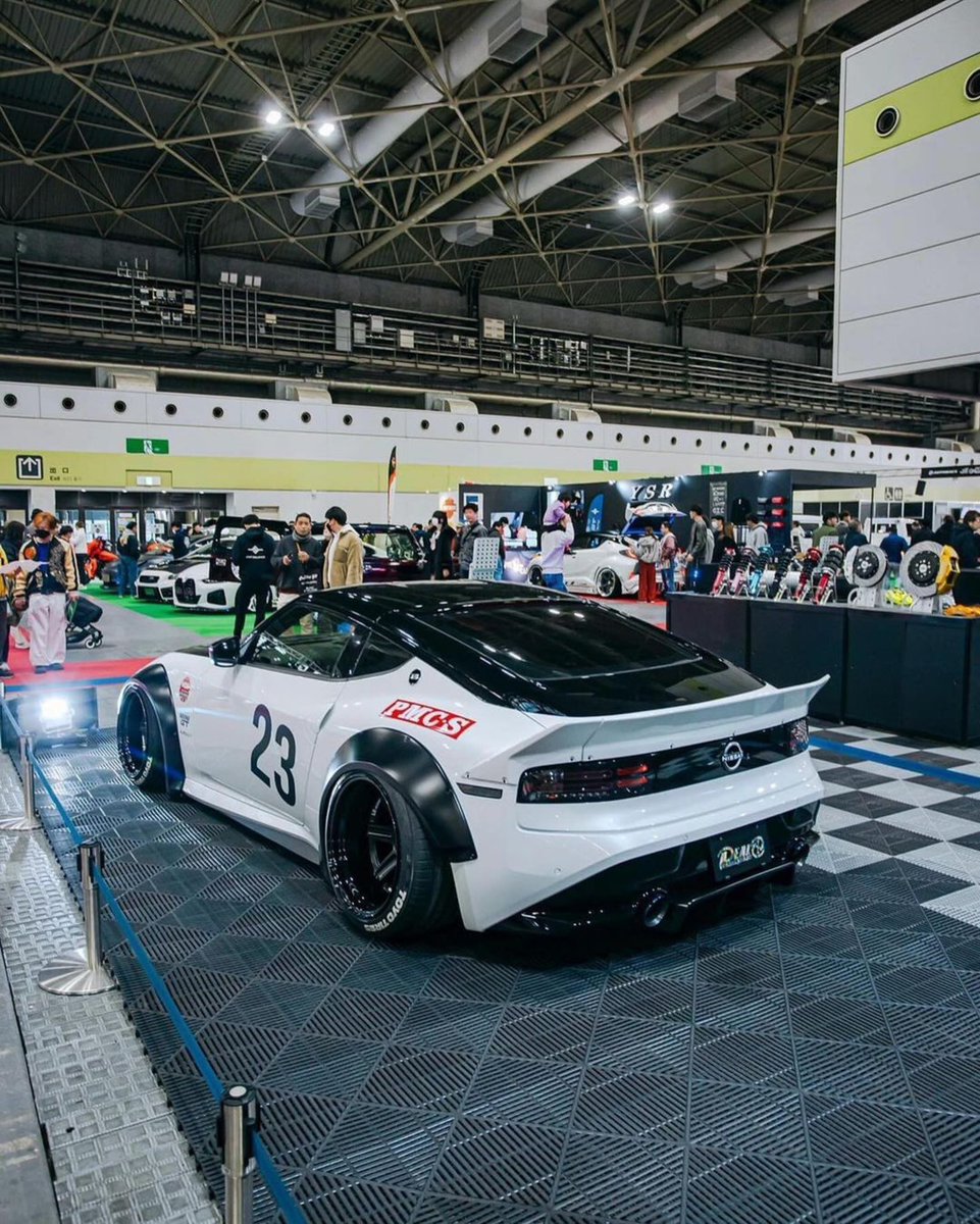 _jamesgalgano's tweet photo. Liberty Walk’s new wide body kit for the NISSAN Fairlady Z is insane !! 🔥

Honestly, the best looking rear end that has come out of Japan in this new JDM era. 

I dare you, to find better…. 😈

👇🏼👇🏼👇🏼 COMMENT BELOW 👇🏼👇🏼👇🏼 https://t.co/nXMJzvFoDm