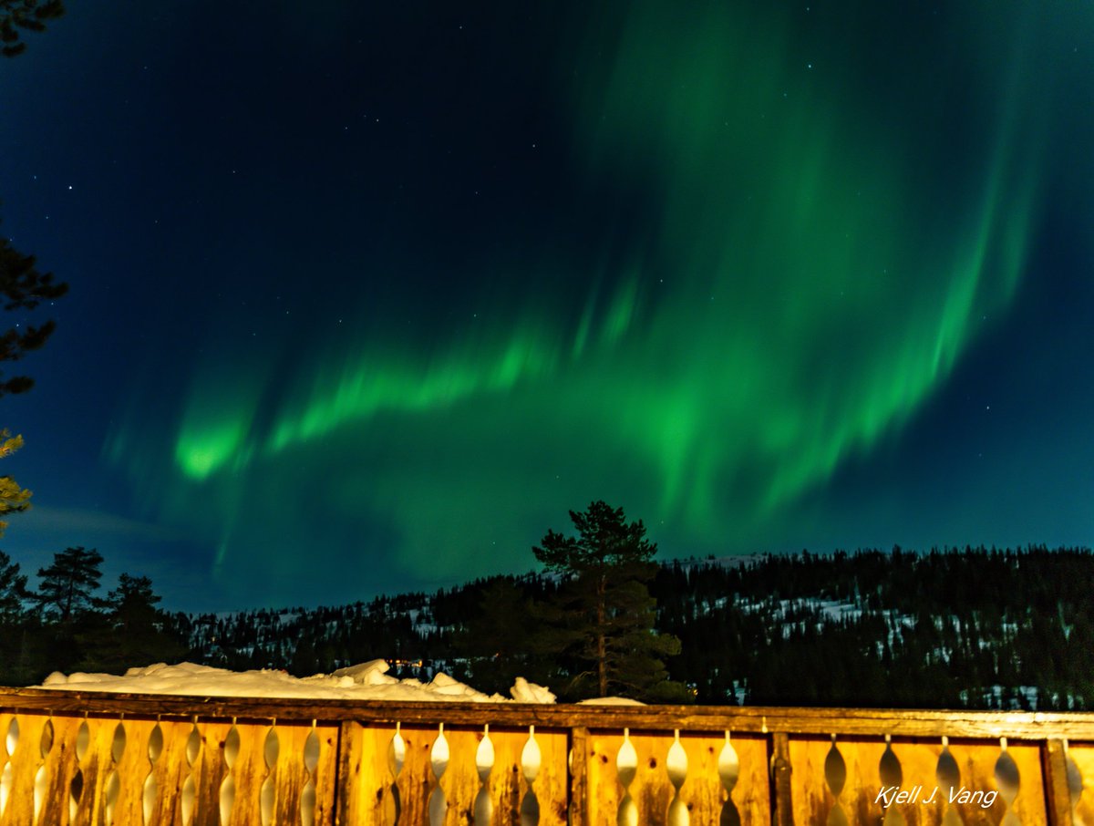 Sånn ja. Det ble en grei Palmelørdag kveld, dette.