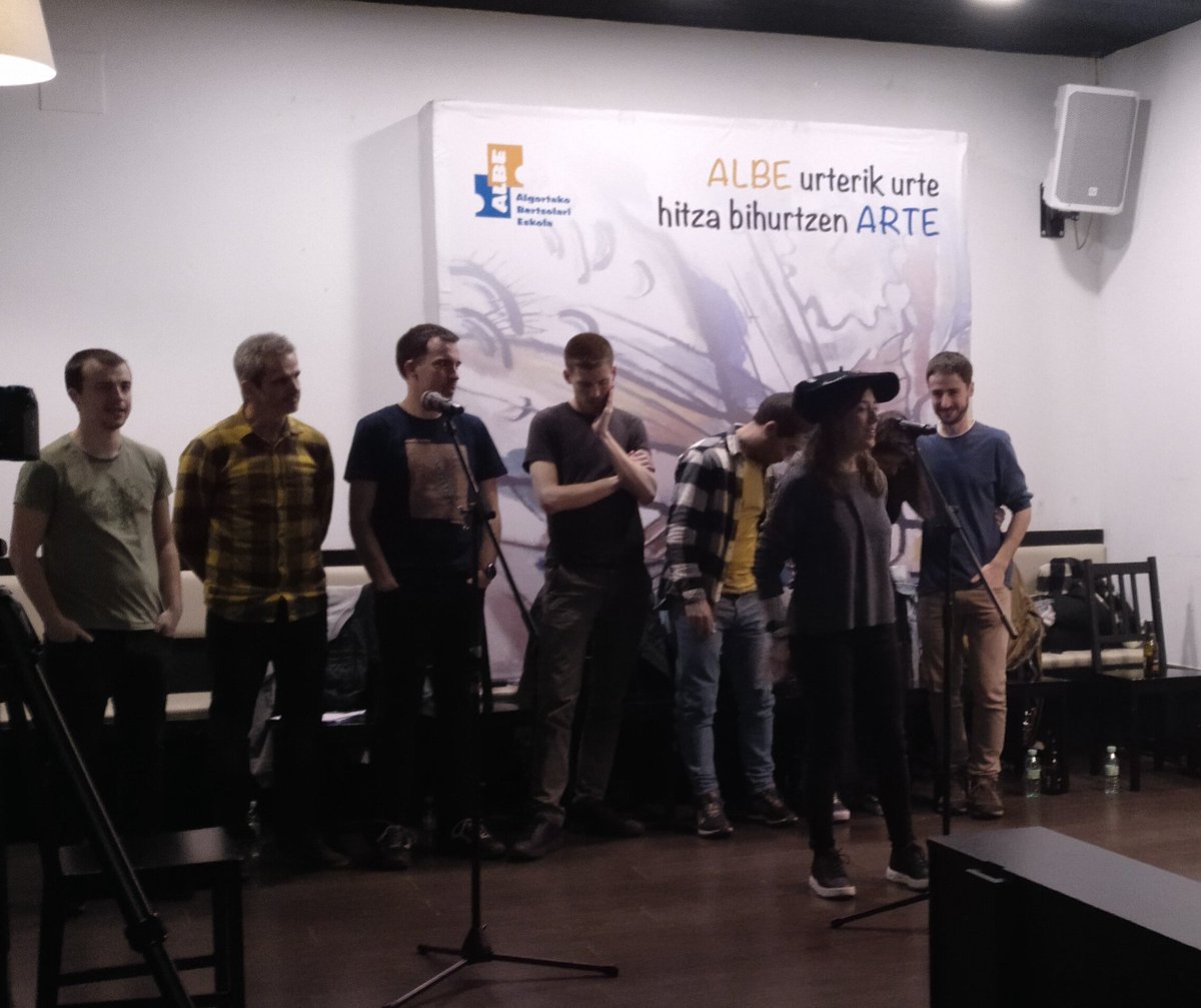 Jone Uria da 2024ko Uribe Kostako txapelduna. Zorionak, Jone!! 🎉🎉

Sailkapena:
Jone 647,5
Kerman 626,5
Peru 359,5
Imanol 349
Oier 346
Paule 314,5
#bertsolaritza #UKBT