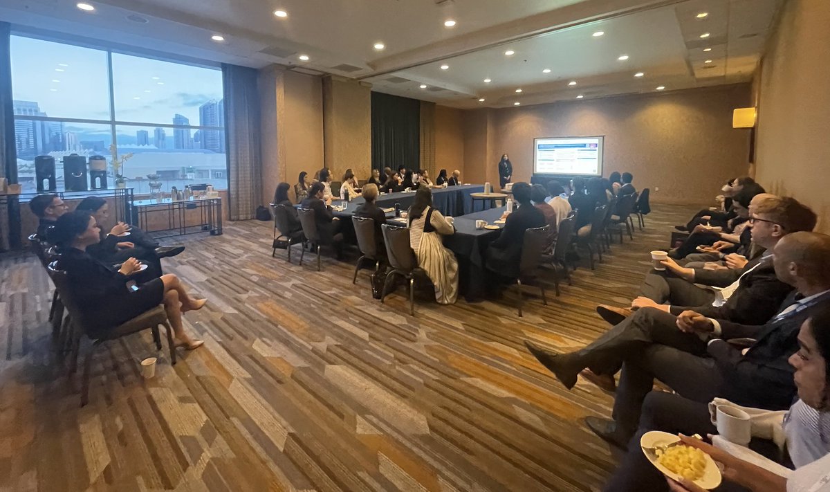 UcheUmehMD's tweet photo. Congrats @KJinnChin on an excellent #ASRASPRING24! @HSSAnesthesia had poster presentations, multiple faculty speakers and of course @ChrisWuMD Gaston Labat ๐ฅ #ASRADiversity SIG Breakfast was a highlight. Looking forward to tonight's celebration ๐ ๐พ https://t.co/nqzkaoTTu5