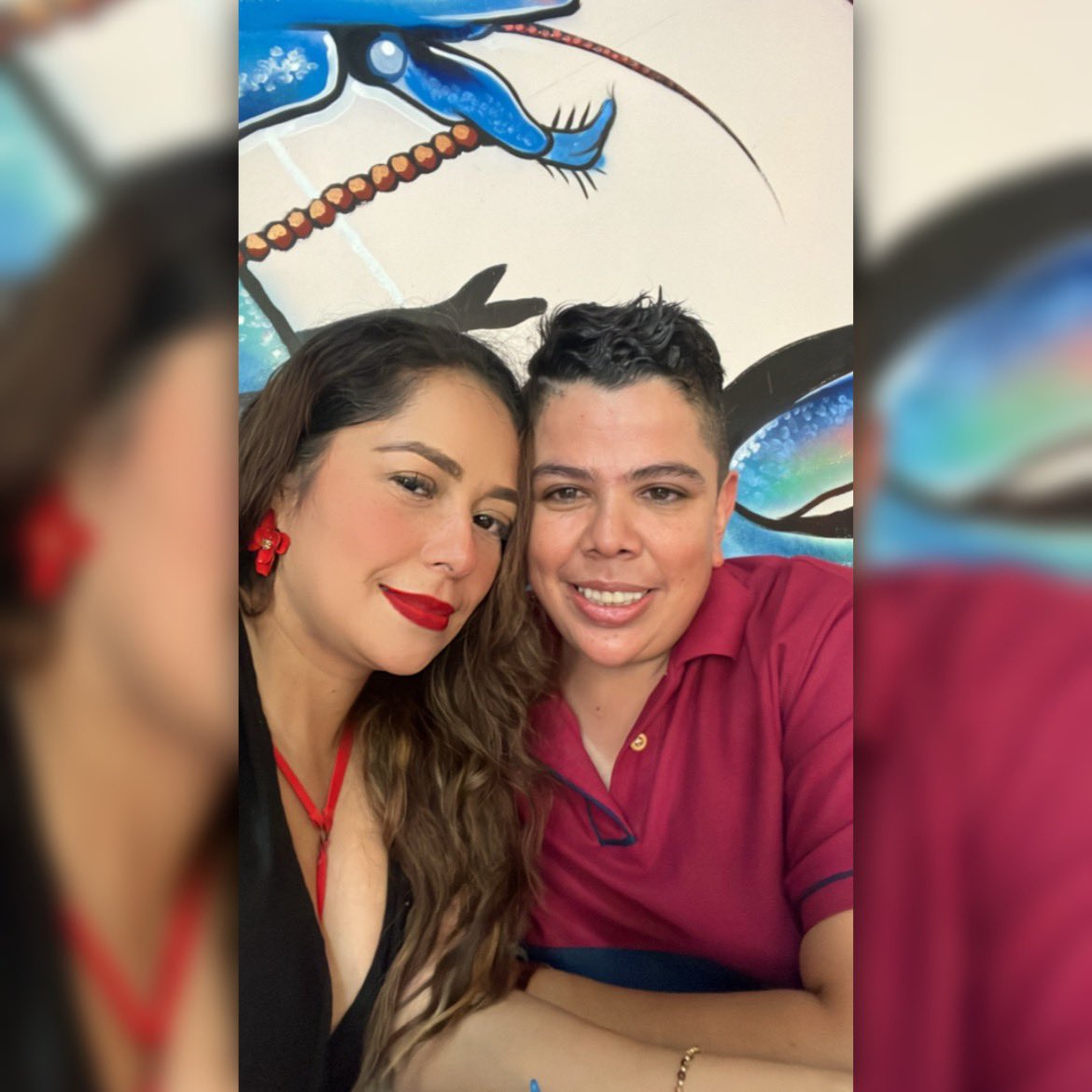 karlytrooz's tweet photo. Mi lugar favorito con el amor de mi vida 🪬🌼🌵💃🏼🍟🍔💖 https://t.co/MaPAbb32gx