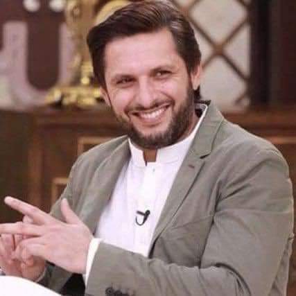 Dani_Malik771's tweet photo. شاہد آفریدی
کیلئے کوئ ایک پیارا سا جملہ
❤️ https://t.co/8i46T7mwQe