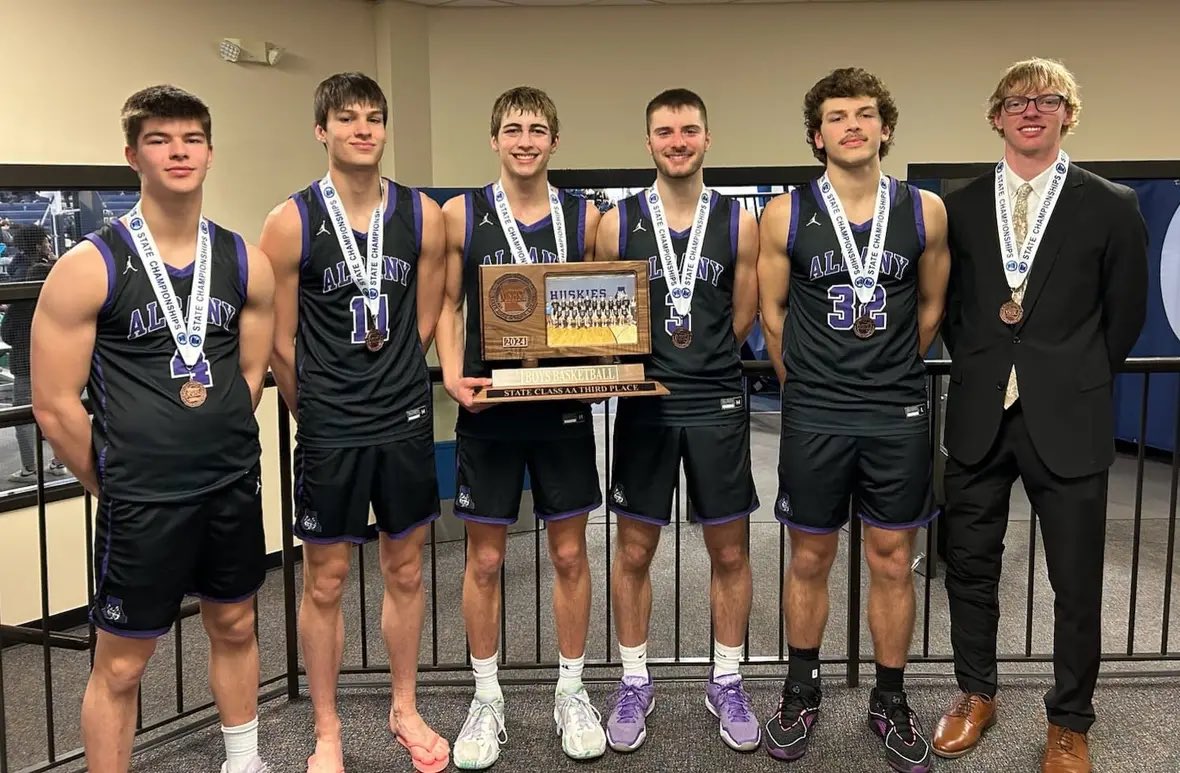 Albany Boys Basketball tweet media