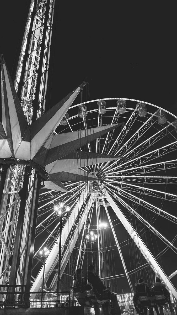 MrsDeejHale's tweet image. Date night with my husband @ExpertOfFood 
Fun fact this was one of our first dates 30ish years ago