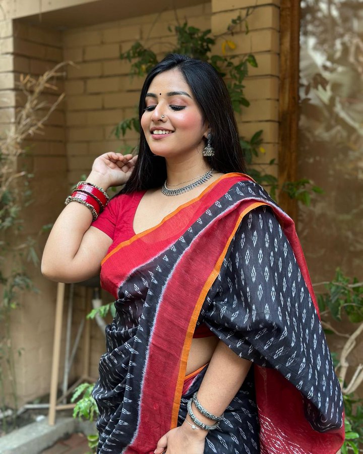 GJZVwpUboAAPxdm?format=jpg&name=900x900