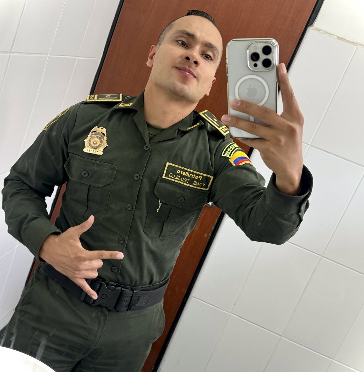 #Police 👮🏻‍♂️¡No Dejes Que El Ritmo Te Lleve Por El Camino Que No Deseas, Está En Ti El Poder Para Cambiar El Destino De Tu Vida! #GoodVibes 💥
