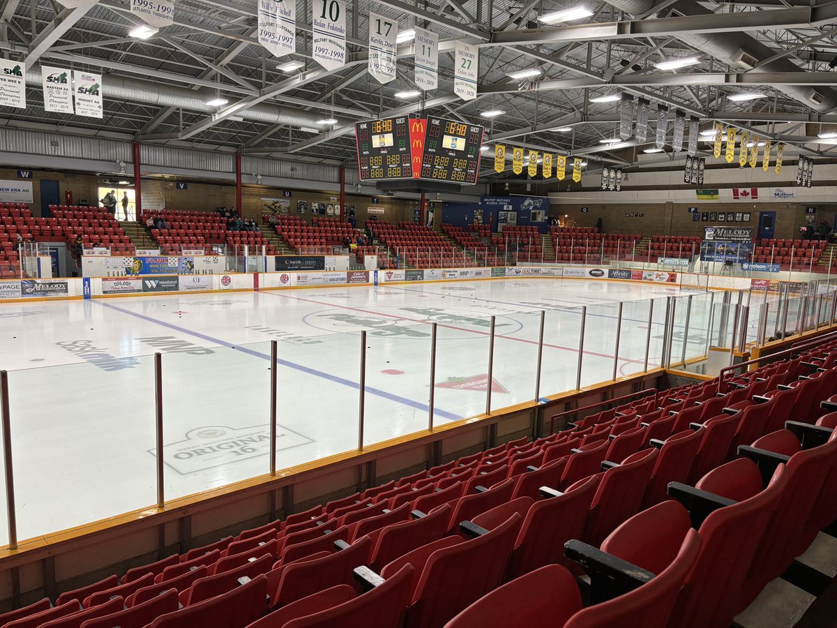 RadioClayton's tweet image. Time to mix in some SJ action for #BoniWatch2024 @theSJHL 

Don’t worry #BladeCity I got @Bladesvoice in the headphones. Always support the local team, even when you’re 170 kms away.