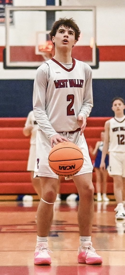 Hooper alert!! Schuyler Huck of West Valley helped lead the Wolves to a District &amp; Sectional Championship as well as a 3rd place finish at State. Come to the Border War this Wednesday and see why Huck was an elite PG (12 pts &amp; 4 assists/gm) &amp; team MVP!!🏀⭐️🔥