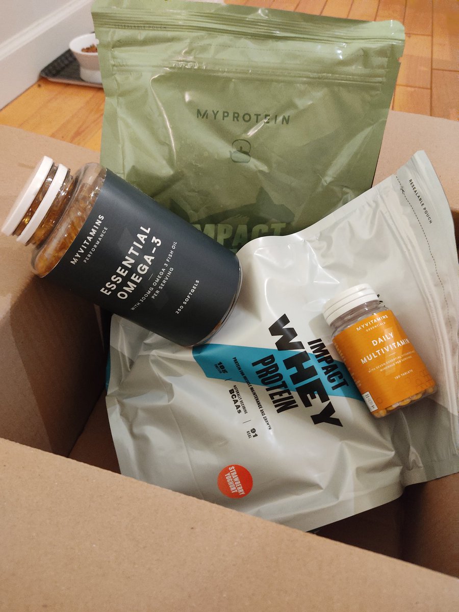 rintaro_workout's tweet image. サプリなに摂ってるのか聞かれたのでポストしておきます👇🏻
✅プロテインは基本(マイプロorエクスプロージョン)
✅マルチビタミン(マイプロ)
✅オメガ3(マイプロ)

最近、亜鉛&amp;amp;マグネシウムのサプリも気になってる🤔
 #サプリメント  #健康オタク