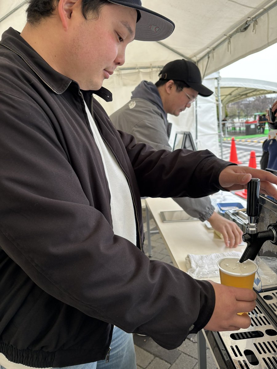 今週も阪神クラフトビールサーキット🍻を開催中！ 大人気のブルワリーさんのビールが阪神競馬場で毎週楽しめるイベントとなっています👍 今週は熊本県天草市の AMAKUSA SONAR BEERさんに出店いただいております！ 是非この機会にご堪能ください😊