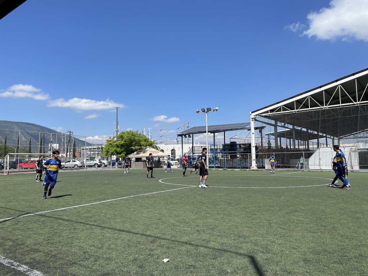 AnarquiaFR's tweet photo. Hoy la @AnarquiaFR regresó a las canchas… ahora en Futbol 7 de la Liga Casabella @ligacasabella ganando 7-0 al equipo de Racing… 
#AnarquíaForever XXIV 
#LosMismosDeSiempre https://t.co/0hxOtcJsVm
