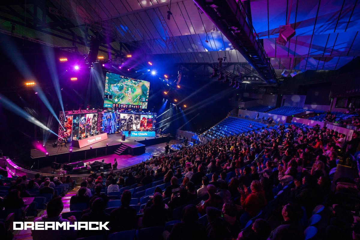 DreamHackAU's tweet image. 🏆OCE League fans &amp;amp; players -  it doesn't matter if you're hardstuck bronze or challenger, you're invited to the @LCO Grand Final this year, on the Sunday of #DHMelbourne! Single-day tickets are now available for just $45.

dreamhack.com/melbourne/lco/
