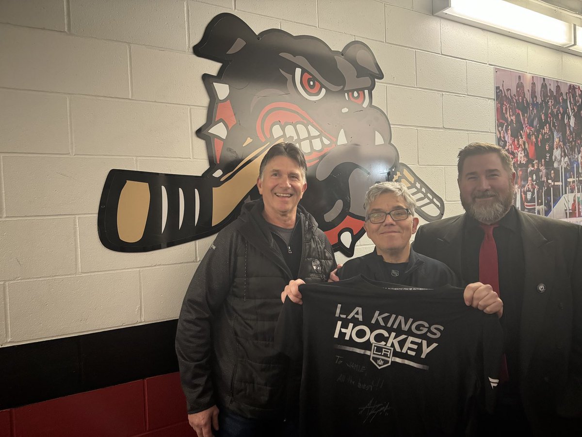 Thanks to @LAKings Head Coach Jim Hiller for the gift for @AVBulldogs Assistant Trainer @AmosLaRiviere Says a lot about the leadership and character of the Kings organization that he remembers a guy from his bench 20 years ago in the #BCHL !  #hockeyculture