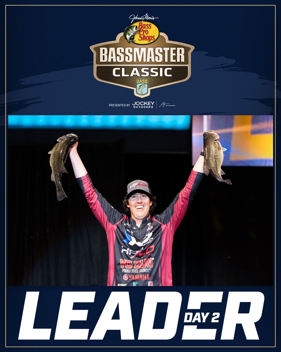 Justin Hamner holds the Day 2️⃣ lead at the 2024 @BassProShops Bassmaster Classic presented by @Jockey Outdoors with a total weight of 42 pounds, 6 ounces! #bass #bassmaster #visittulsa #BassmasterClassic #rocktheBOK