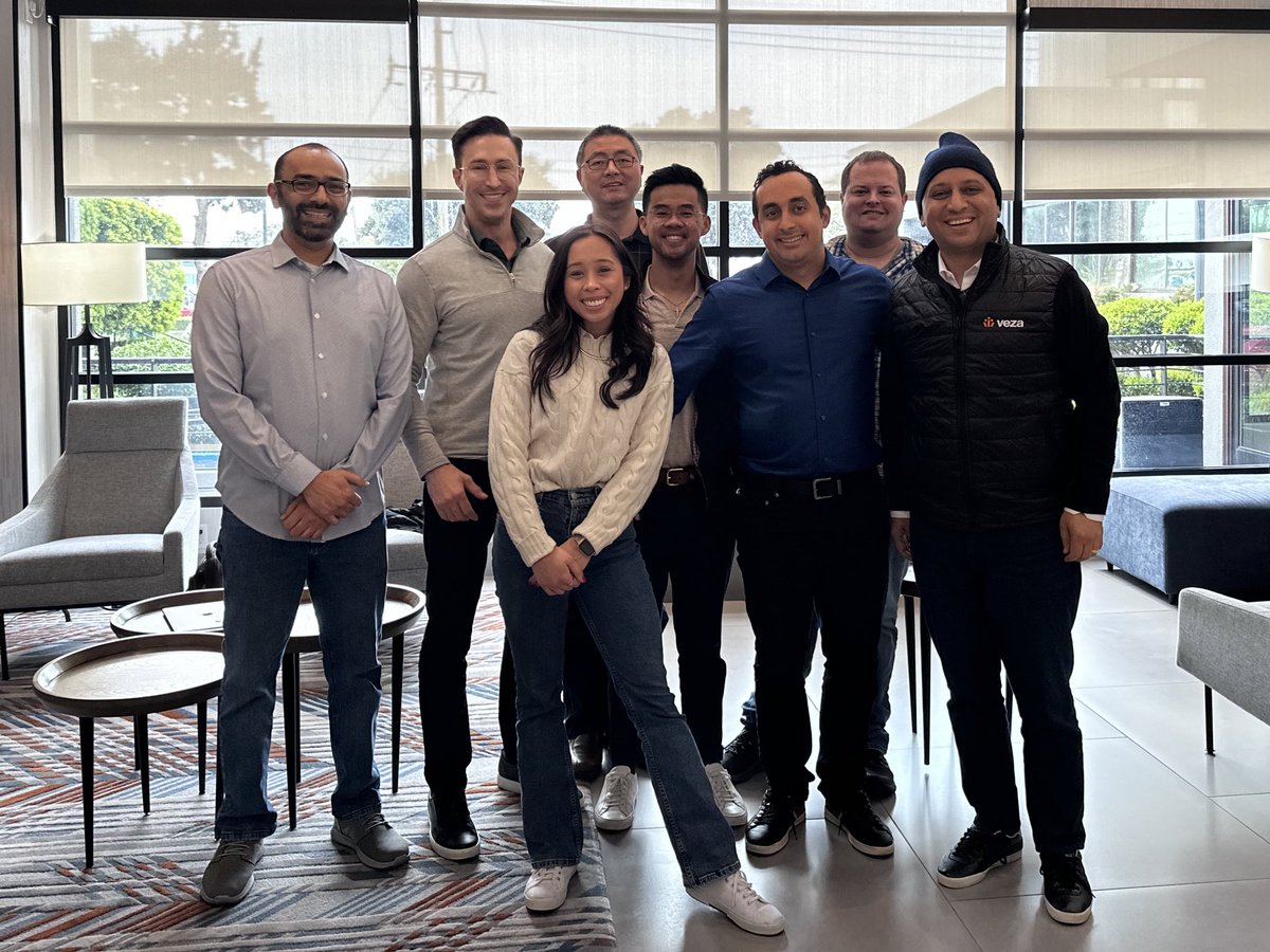 igwilliams_'s tweet photo. Great things happen when teams trust each other and their leadership. Creativity spikes, radical candor becomes the norm, and success follows. At @vezainc, Solutions Engineers are respected partners, industry leaders, and visionaries.

Congrats to our first SE Bootcamp of FY25! https://t.co/cRLkokZCga