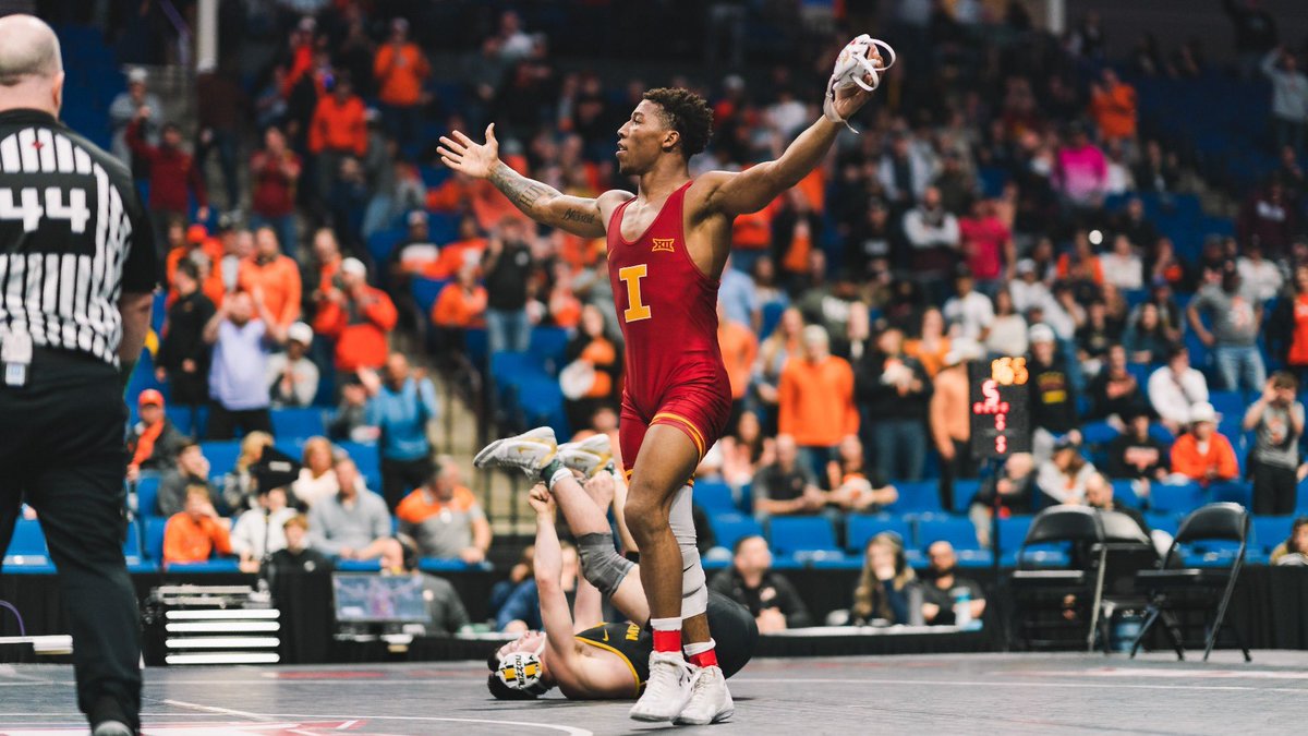 BarstoolISU's tweet photo. 2x NATIONAL CHAMP https://t.co/rcYkhu3D5T