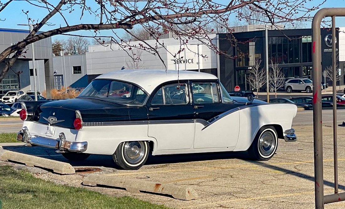 Car_Guy_Tom's tweet photo. Man, strange day of car spotting! Here's my Saturday Collection haul: #CarSpotter #SaturdayCollection https://t.co/TIH0VyIJto