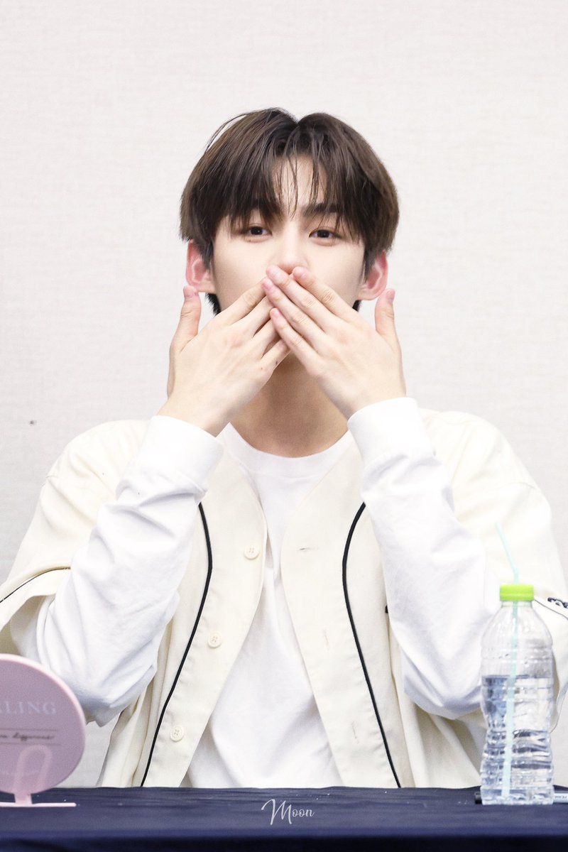 Han Jihoon. 🝳 tweet media