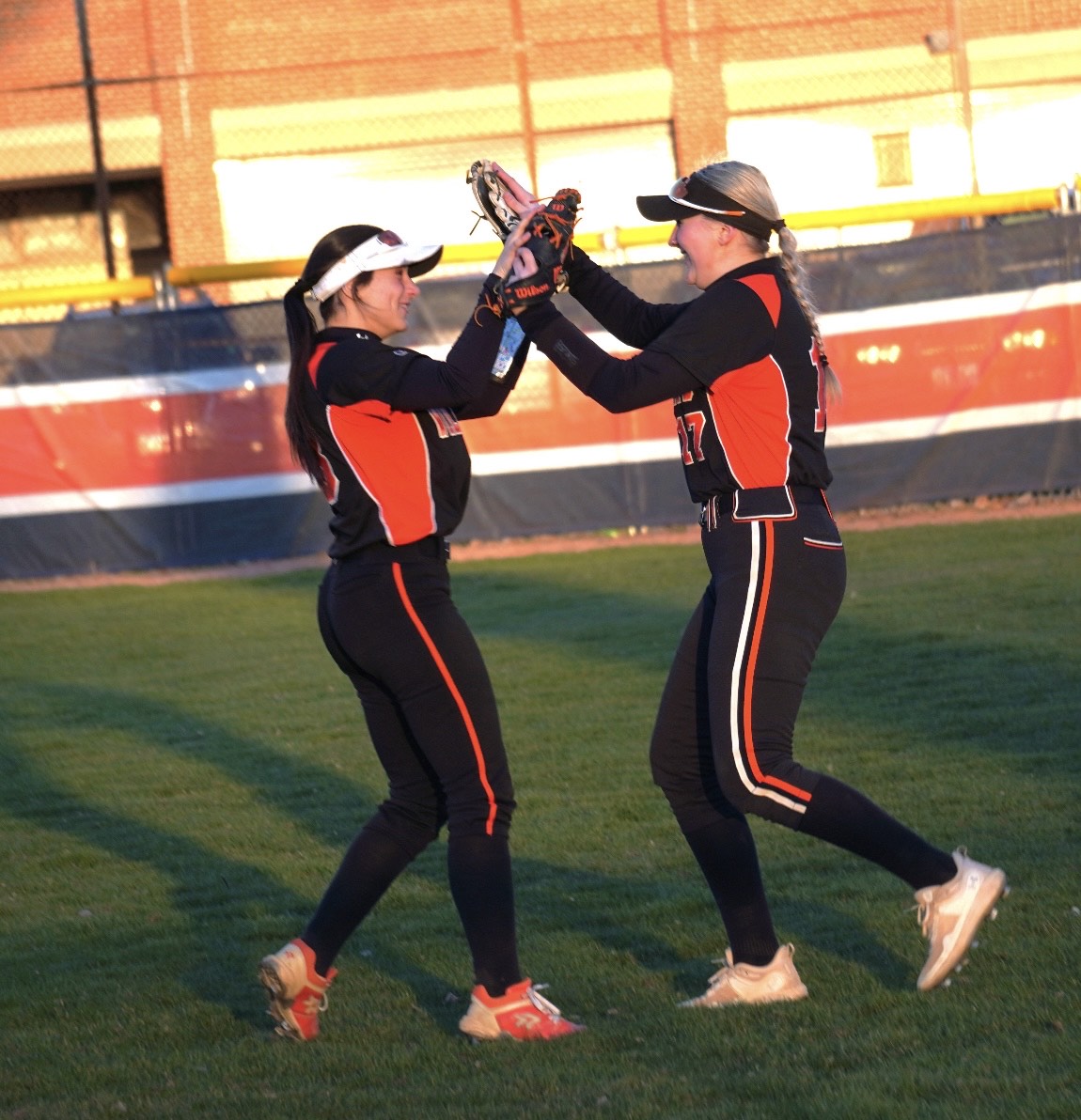 LHS Girls Softball (@lhs_wildcatsb) on Twitter photo Cats earn nice 13-1 W this week vs Evanston. <a href="/TaylorHigham26/">TaylorHigham</a> 10K's in circle 4 hits at plate. <a href="/emilypsyho/">Emily Psyhogios #11</a> & Zoe Kinsella both 2 run HR's๐Sofia Lombardo 1st varsity hit, Lindsey Loizzo 2 hits, 2 RBI's Nat Engman, Maddy Kleemann, Siena Zombolo RBI's! Cats play Sunday in Tennessee! Cats earn nice 13-1 W this week vs Evanston. <a href="/TaylorHigham26/">TaylorHigham</a> 10K's in circle 4 hits at plate. <a href="/emilypsyho/">Emily Psyhogios #11</a> & Zoe Kinsella both 2 run HR's๐Sofia Lombardo 1st varsity hit, Lindsey Loizzo 2 hits, 2 RBI's Nat Engman, Maddy Kleemann, Siena Zombolo RBI's! Cats play Sunday in Tennessee!