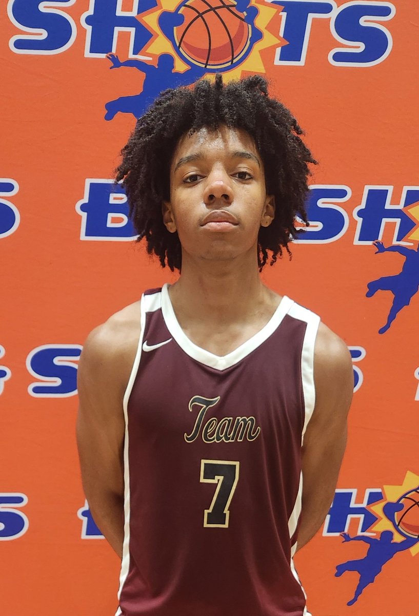 #BIGSHOTS #NCTipOff 

17U FINAL
Team Unshakable 17U - 87
#0 Jameen Moore 30 points
#7  Linwood Rowe 22 points 

Strictly Ballas - 82