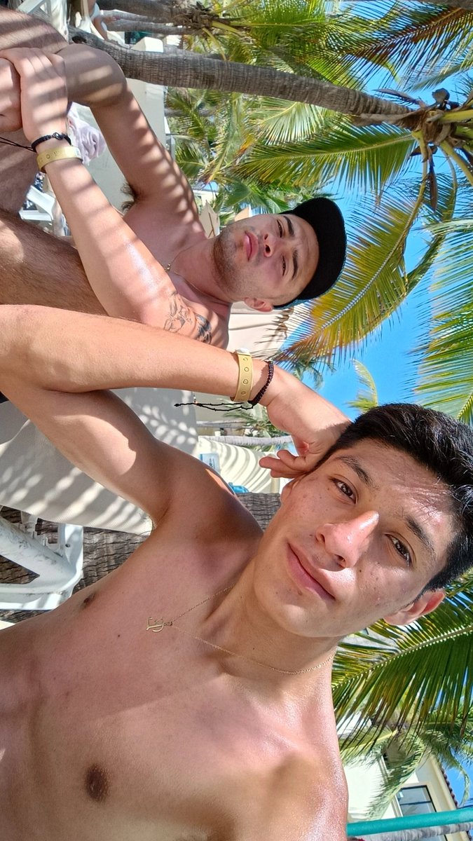 Una aventura más  M.A. 🥴🏝️
<a href="/moy_cardenas/">Moy Cárdenas</a>