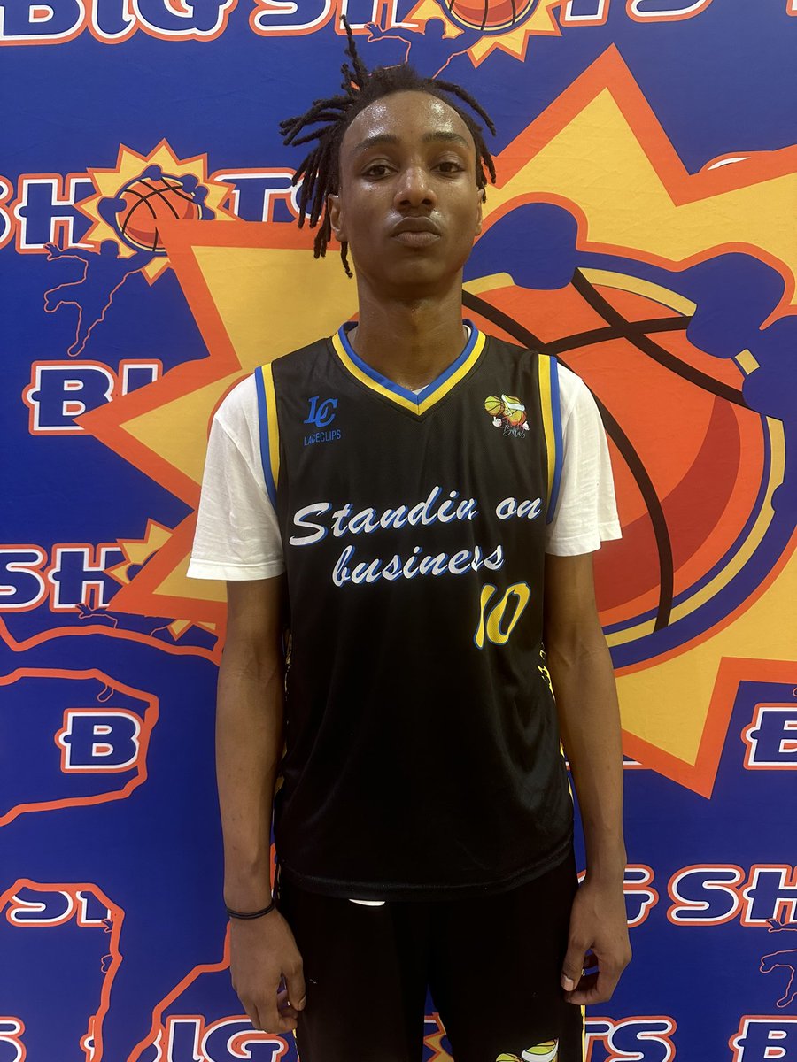 #BIGSHOTS #NCTipOff 

17U FINAL
Team Unshakable 17U - 87
#0 Jameen Moore 30 points
#7  Linwood Rowe 22 points 

Strictly Ballas - 82
1 Michael Jordan 26
10 Malik Roberts 12 
5 Najai Hines 12