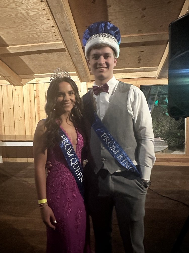 BremenCS's tweet photo. BHS Prom Queen Taylor Hasenfuss and Prom King Jake Steed. https://t.co/L8Dri8qGry