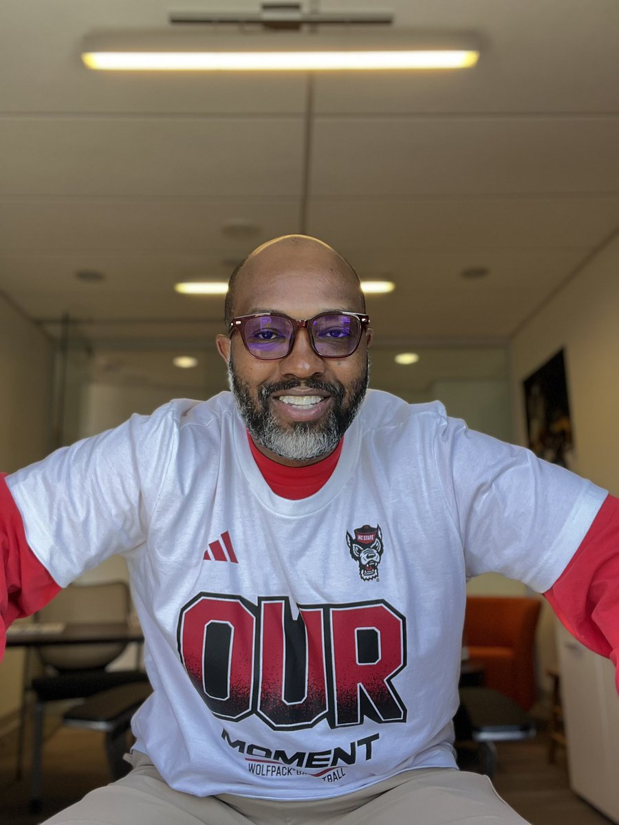 AllHands81's tweet photo. Fellas clamped down on defense in OT tonight against Oakland.
Going to #Sweet16! Get some much needed rest, men. Safe travels back home, TEAM!!
Go @PackMensBball #HowlWolves 🐺
#OurMoment 🏀
#MarchMadnessMBB 🏀 https://t.co/J1NU2GEFvN