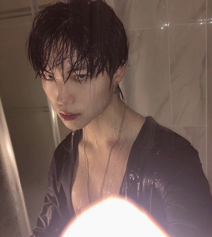 INNIENAVEEN's tweet photo. Bring your body I want you right next to me
I’ll show you things, that you might didn’t ever see~ https://t.co/ClUHKDBvd8